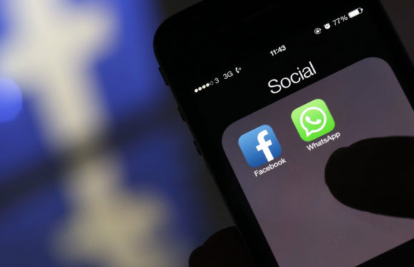 French privacy watchdog asks WhatsApp to stop sharing data with Facebook
