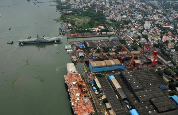 5 people killed in a shipyard blast in Cochin