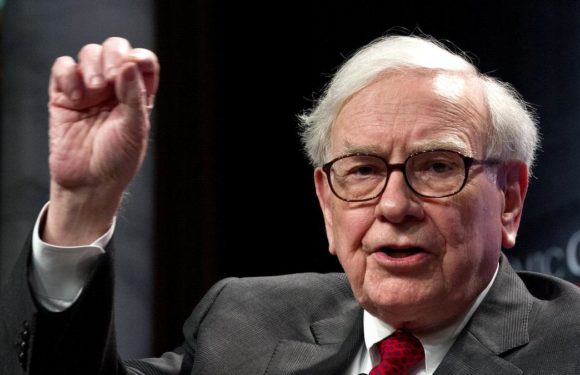 Shares of Apple hit all-time high after Buffett raises stake