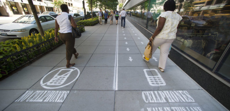 A separate lane for Smartphone Users